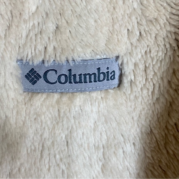Columbia Women’s Cream Colored Sherpa Jacket Size Medium - Picture 4 of 6